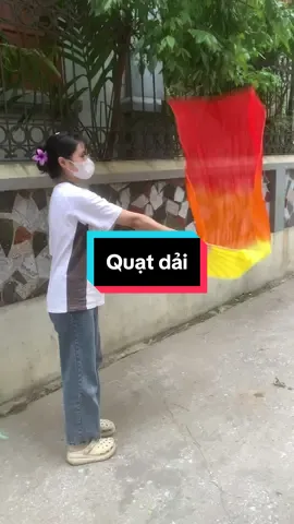 Quạt dải dài 3 màu lụa Quảng Châu🤩 #dũngtrum #quạt #quạtmúa #vănnghệ #xh #tiktoktrend #trendingvideo 