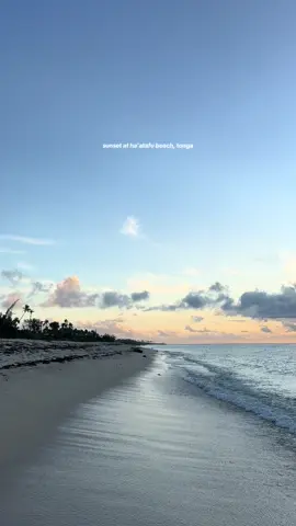 pinks & blues & oranges as the sun goes down over ha’atafu beach            #haatafu #tonga #tongabeach #sunset #islands 