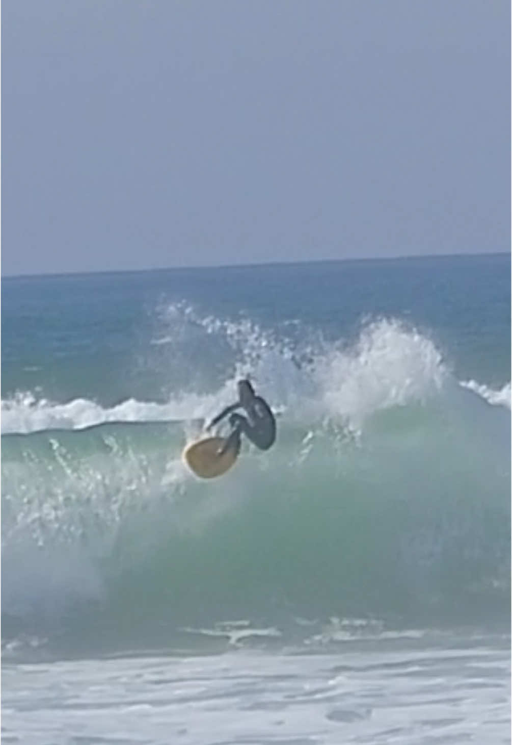 ☹️My Soloshot camera missed the best wave, but I still salvaged a few… Odysea Twig, funnest board ever!! @CatchSurf_SanClemente  #surf #waves #ocean #vibes 