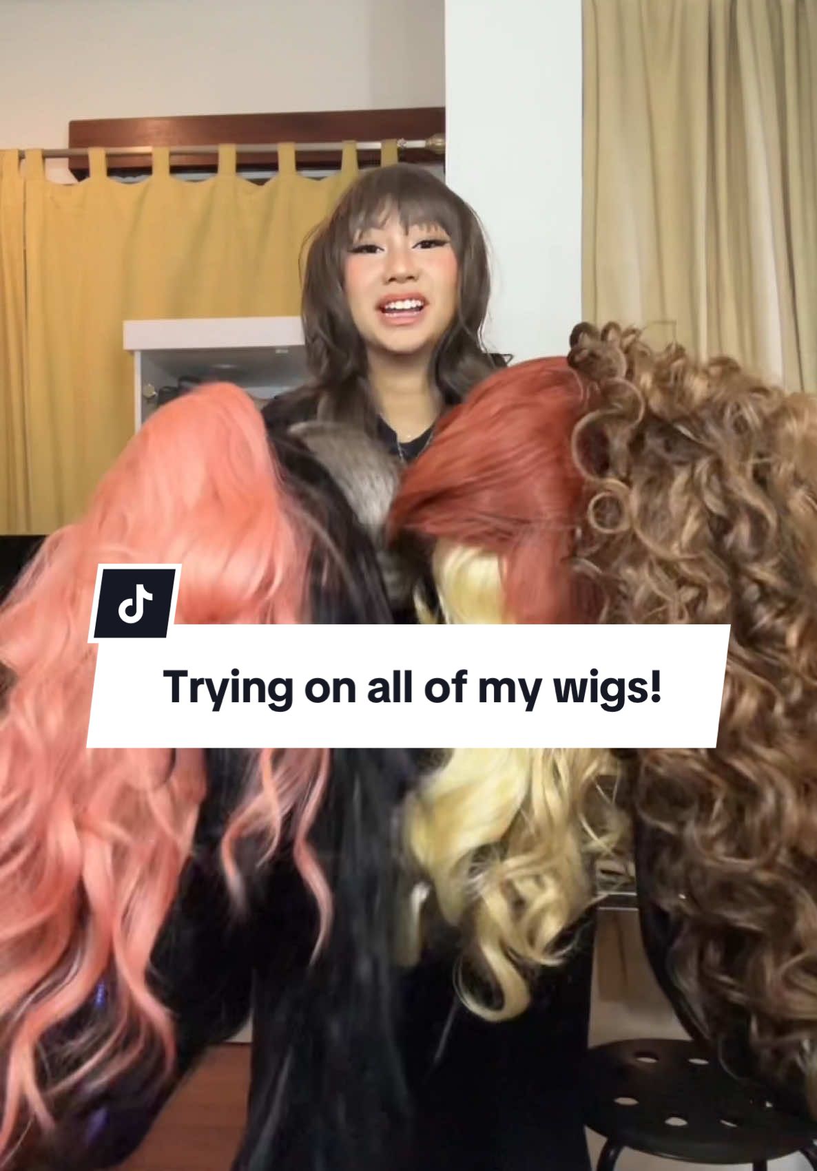 Banyak banget di video ini aja ada 10🥲✨which one is your favorite??stay tuned for part 2😂 #fyp #foryoupage #wigs #wig #hair #hairdo #tryonhaul #haul #cosplay #haul #wigtok #wigstyling 