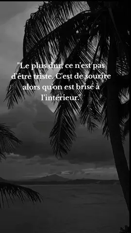 Seul à l'intérieur 👤Part.24 | 🧠🎧🖤#Tristesse #Dépression #Solitude #DouleurSilencieuse #CitationTriste #Realité #PenséesNoires #VieDifficile #LutteIntérieure #CoeurBrisé