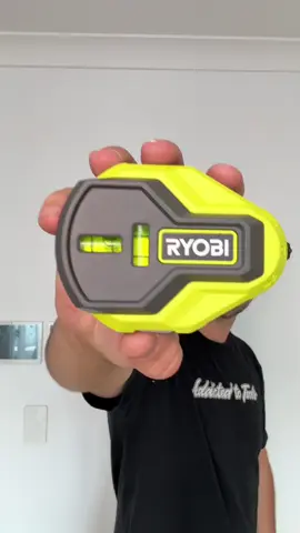 What’s your thoughts on this one? I walked past it today and figured I’d give it a go as it’s a little different and not badly priced.  It’s called the Airgrip Line Laser from RYOBI. It’s not self levelling so you will have to rely on your measurements and the bubbles to get it right. But it is straight and reaches 4mtrs with a 45degree adjuster. 