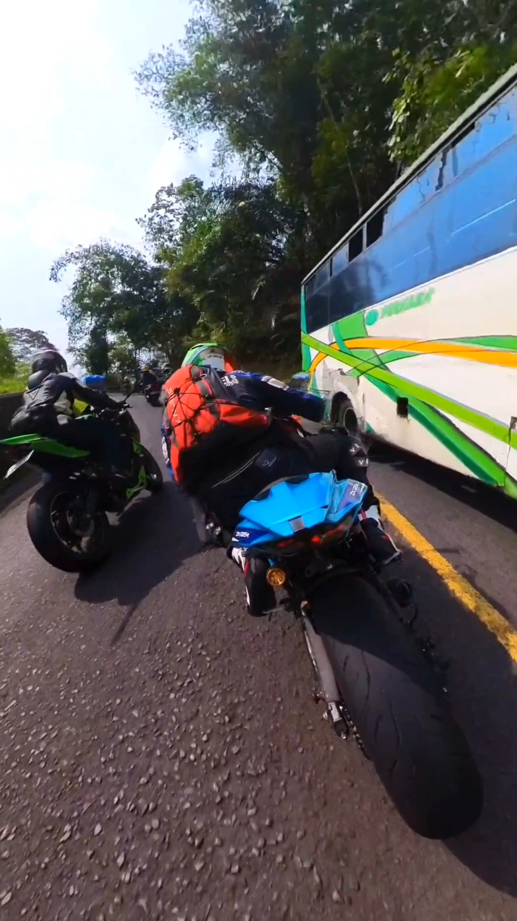 #cornering #zx25r #insta360 #