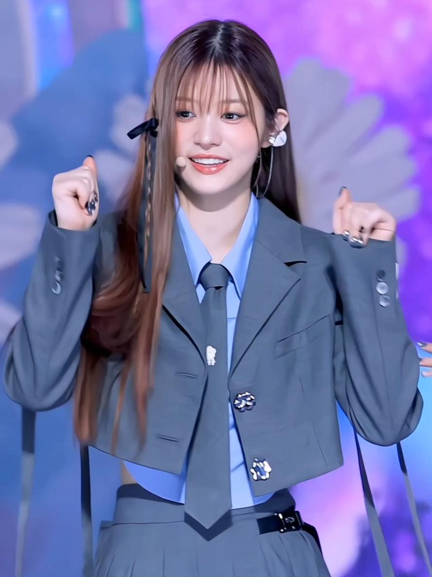 minju fancam #minju #fancam #fancams #fyp #viral #trending #seu1g #kpop #illit 