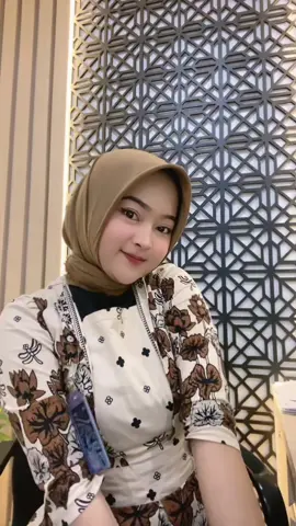 happy working all :) #bankbri #batikwanita 