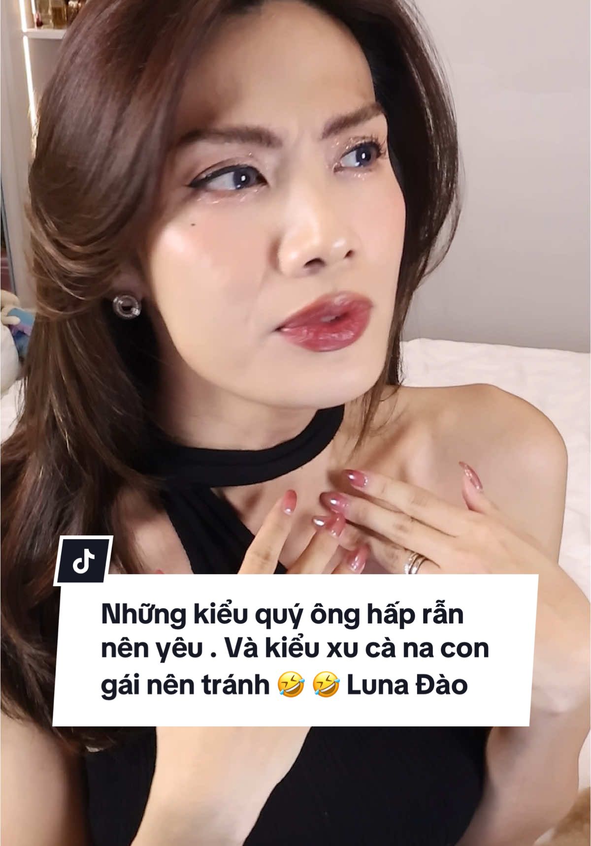 Những kiểu quý ông hấp rẫn nên yêu . Và kiểu xu cà na con gái nên tránh 🤣 . Làm sao để trở thành một crush xuất sắc trong mắt nữ giới đây ? Cùng nhao nghe tâm tự từ góc nhìn mấy chị em nhen ! Bà nào có bạn trai gùi cũng có thể nhân dịp 19/11 Men day quan tâm để ảnh có giá hơn đó với Xmen bí ẩn trong clip nhennn #lunadao #imlundao #lunađào #tiktok #tiktokgiaitri #tiktokgiảitrí #tiktokviral #tijen #gelvesinhnamgioi #vesinhnamgioi #Xmenintimatewash #Gelvesinhkhumuivungkin