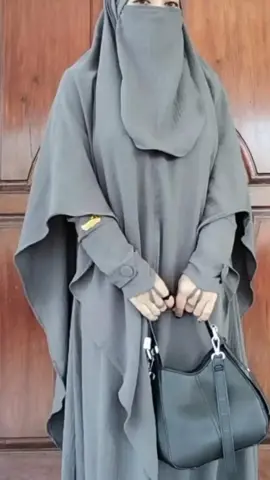 ✨ **HAYUNA-YUNA GAMIS SET KERUDUNG JUMBO** - Tampilan Syar'i & Stylish! ✨ Dapatkan set gamis lengkap dengan kerudung jumbo dan cadar tali gratis yang membuat penampilan semakin anggun dan syar’i. *Hayuna-Yuna Gamis Set* hadir dengan desain longgar, nyaman, dan stylish, cocok untuk aktivitas harian maupun acara spesial. Terbuat dari bahan berkualitas yang sejuk dan lembut, memberikan kenyamanan sepanjang hari.  Harga spesial hanya 100ribuan Pilihan sempurna untuk kamu yang ingin tampil modis dengan sentuhan Islami. Miliki sekarang juga sebelum kehabisan!#wibgajian #setgamis #gamis 