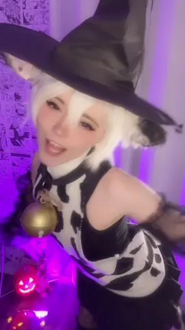 spell castin' :3 🎃🦇 #cosplay #cow #kemonomimi #witch #cowprint #cowboy #feminineboy #femboy #mooimimo 