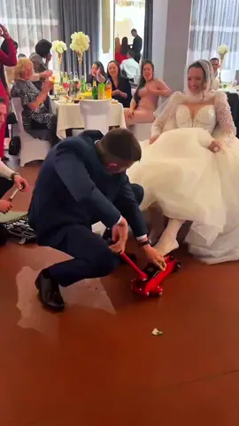 this guy is a mechanic :D #wedding #weddingday #comedy #funny #fyp