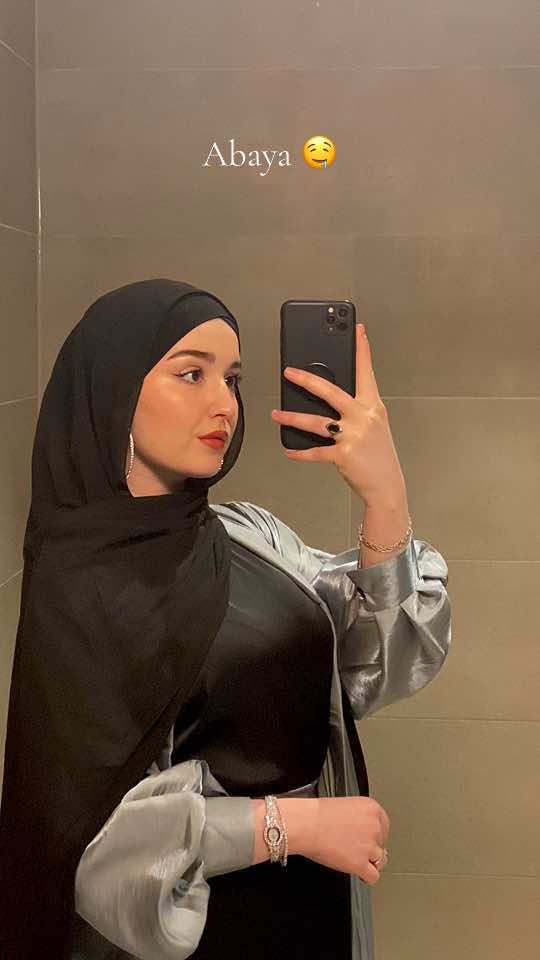 Girls what do we think of this abaya?🤤 abaya from @Kashaeva.se  #abaya #hijab #hijabinspo #hijaboutfit #HijabFashion #hijabstyle #hijaboutfit #hijabtiktok #summerdress #hijabootd #fyp #trend #slowfashion #modestfashion 