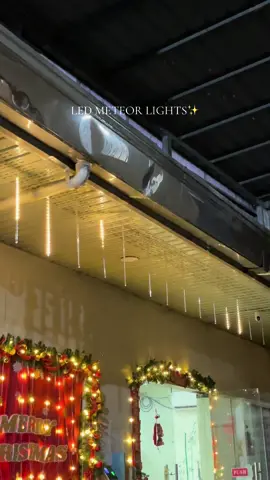 METEOR SHOWER LED LIGHT!✨ Malapit na ang pasko mga bossing baka naman!😁🎉 #christmas #christmaslights #led #meteorshowerlights #light #fyppppppppppppppppppppppp #fyp #affiliate 