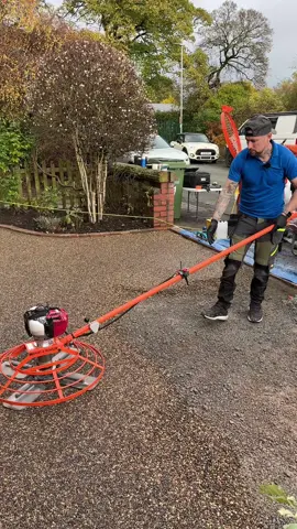 This driveway is going to look incredible when it’s done thankfully we’ll have it all complete tomorrow #landscaping #gardentok #creatorsearchinsights #gardendesign #GardenDesign 