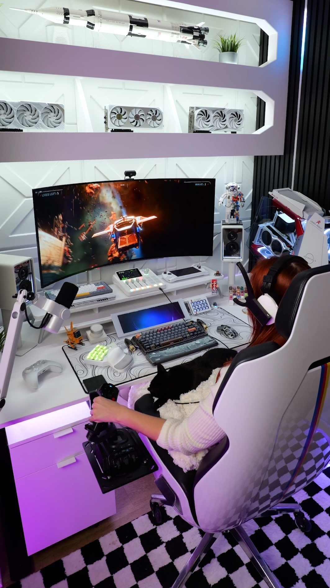 Out here, living the Dream Flying spaceships in Star Citizen! Recently picked up some flight sticks, and they take flying a ship to the next level!  #pcgamingsetup #gamingroom #fyp #pcsetup #techtok #setupinspiration #desksetup #GamingSetup #setuptour #starcitizen 