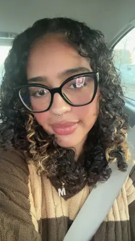 @Rizos Curls for the juicy frizz free curls🎀 ya want the detailed routine?? #3bcurls #curly #rizoscurls #frizzfree #bouncycurls #curls 