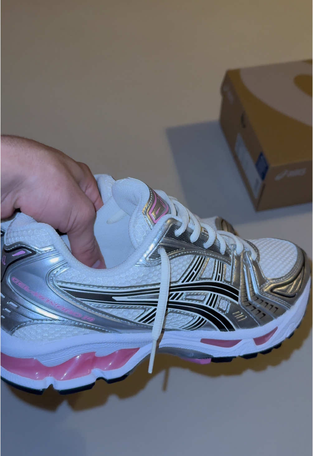 Asics Gel kayano 14 pink >>> disponible sur IG #bruxelles #authentique #fyp #asics 