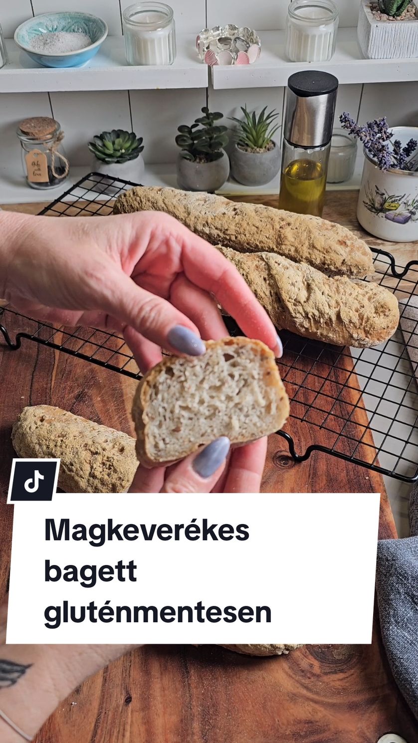 Magkeverékes bagett gluténmentesen Hozzávalók: ·        500 g langyos víz ·        25 g friss élesztő ·        1 teáskanál méz ·        12 g it’s us útifű maghéj rost ·        250 g it’s us miklos’ seeded bread mix lisztkeverék ·        250 g it’s us miklos’ universal plus mix lisztkeverék prebiotikus cikóriainulinnal ·        16 g só ·        20 g olaj Elkészítés: ·        Öntsük egy keverőtálba a langyos vizet, morzsoljuk bele az élesztőt és keverjük össze a mézzel, majd pár perc alatt futtassuk fel. ·        Adjuk hozzá az útifüvet és keverjük csomómentesre. ·        Öntsük rá a kétfajta lisztkeveréket, a sót és alaposan dagasszuk meg. Közben csurgassuk hozzá az olajat. ·        A megdagasztott tésztát tegyük kelesztőtálba és szobahőmérsékleten kelesszük kb. 60 percet. ·        A megkelt tésztát borítsuk rizsliszttel megszórt felületre és a kezünkkel óvatosan lapogassuk kb. 2 ujjnyi vastag téglalappá majd hajtogassuk meg 3x a hosszabbik oldala mentén. ·        A hajtogatás után ismét nyomkodjuk óvatosan a kezünkkel kb. 2 ujjnyi vastagra és a hosszabbik oldala mentén vágjuk 3 egyenlő részre. ·        Formázzuk tetszés szerint: kissé sodorjuk át, hogy hengeres legyen vagy tekerjük meg párszor, így gyökérkenyérre fog hajazni. ·        Tegyük bagett sütőformába, vagy sütőpapírral bélelt tepsibe. Takarjuk el egy tiszta konyharuhával és pihentessük 15-20 percet. ·        200 fokra előmelegített sütőben kb. 30 perc alatt süssük készre. ·        A megsült bagetteket rácson hűtsük ki. Jó étvágyat hozzá! #gluténmentesízlik #gluténmentes #tejmentes #tojásmentes #itsus #bagett #egyszerűrecept #egyszerűétel #villámvacsi #gyorsebéd #cöliakia #gluténérzékenység #mutimiteszel #mutimiteszel_gluténmentes #mutimiteszel_tejmentes #mutimiteszel_tojásmentes #szponzorálttartalom #kenwood #kenwoodmagyarország 