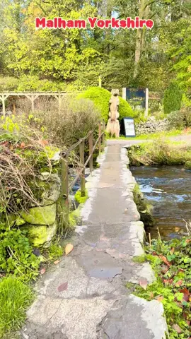 This is the place to viait in malahm yorkshire #bestplacestovisitinuk #malham #growmyaccount✅♥️♥️♥️ #unfrezzmyaccount #100likes #exploreuk🇬🇧❤️ #foryoupage❤️❤️ 