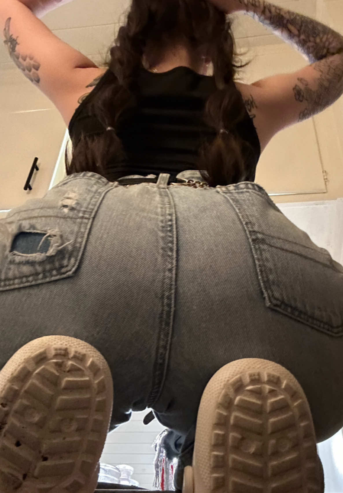 Todays fit 🖤#fashion #clothing #jeans #belt #tanktop #crocs #baggyjeans 