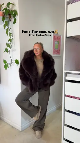 Replying to @Jaide ox o its from @FashionNova 🎀🧸 🔗search - a little bit more faux fur coat - chocolate🤍 AD 🤎 #fashionnova #fauxfur #fauxfurcoat #furcoat #autumnjacket #autumnoutfits #autumnoutfitinspo #cosyoutfits #outfitinspo #fur #furcoattrend #burgandy #chocolatebrowncoat #brownfurcoat 