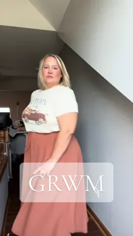 GRWM to go to my daughters class halloween party. They sang a song about a 🎃 #grwm #plussize #autumnvibes #fallootd 