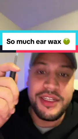 Its so gross but soooo satisfying at the same time 😆 #earwax #earwaxremoval #earwaxremmoval #oddlysatisfyingtiktok 