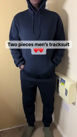 #menswearfashion #mensfashions #mensclothing #tiktokmademebuyit #menstracksuits #hoodie 