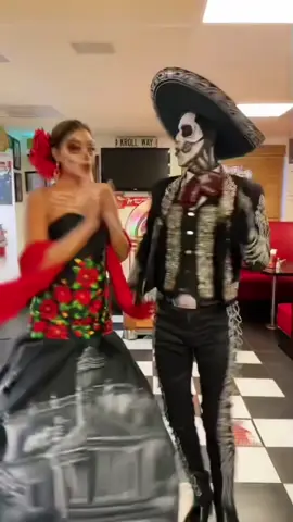 #Recuerdos con mi @La Catrina Andante #diademuertos #dayofthedead 