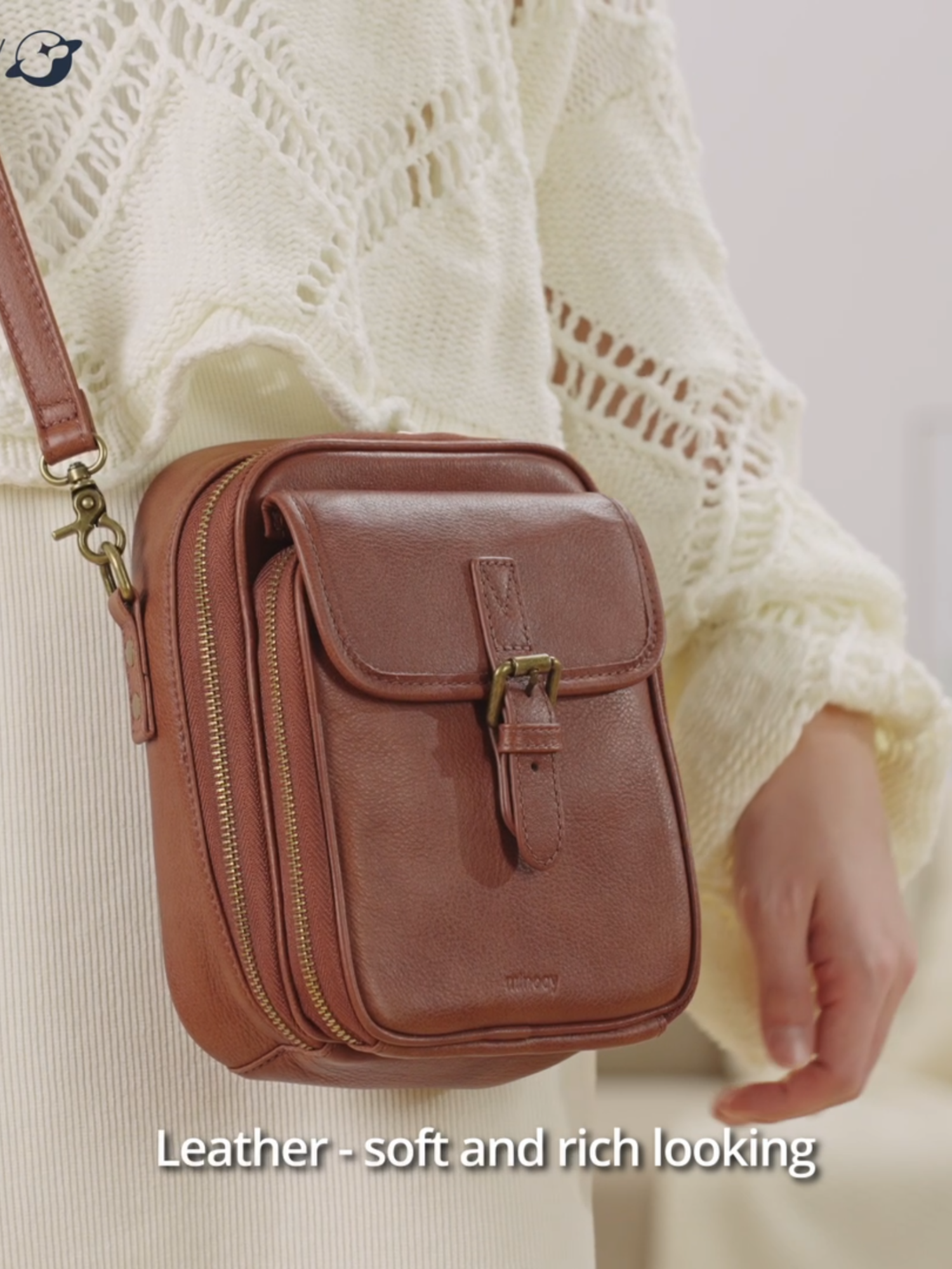 The most functional bag. 👉Beautiful and functional bag ✅This is a bag that holds everything you need while eliminating the need to carry an extra wallet and glasses case. ❤It is buttery soft. #minooy #crossbodybag #travelbag #bag #organization