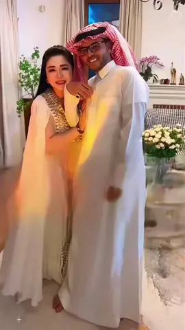 【抗皺精華面油】內含珍惜密羅木！淡紋·保濕·緊緻肌膚！臉上如果有皺紋的,一定要去試試密羅木面油,肉媽年近50歲了一直直都在用#肉媽 #精華 #抗老