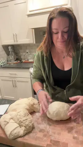 Super ewrly morning bread shaping session. Shhhhh whisper, everyone is sleeping… #sourdoughcommunity #sasquatchbakingco #handmade #imayneedmorecoffee #bread #bakersoftiktok #inmysourdoughera #cottagebakery #feedyourstarter #sourdoughbread @TheSourdoughHoe|Angela shputout to you (watch and ypu’ll see it)