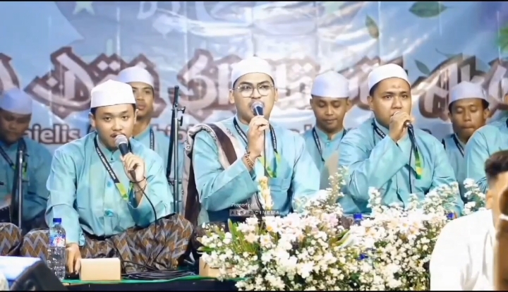 Tetep Istiqomah, special Milad ke 5 Tahun @majelisalmuhibbinklaten @farhan_faizall #fypシ #majelissholawat #gandrungnabi #azzahir #infomajelis #klaten 