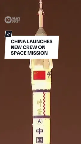 China has launched a rocket with three crew to its orbiting space station to conduct dozens of scientific experiments. The two men and one woman will replace the astronauts who’ve lived on the Tiangong space station for the last six months. On board the Shenzhou-19 crewed spaceship are two rookies conducting their first mission, including the country’s first female space engineer. The trio will carry out spacewalks and 86 space sci-tech experiments in the fields of space life sciences, microgravity physics, materials, medicine, new technologies, with the view of eventually putting someone on the Moon by 2030. #10newsfirst #china #space #spacecraft #rocket #rocketlaunch 