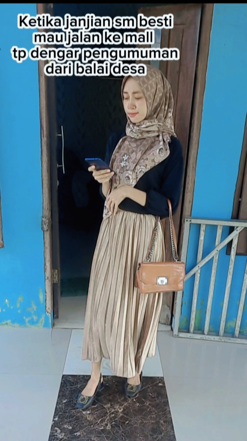 Gaya elit dengar bantuan langsung rubah penampilan🤭😂 #fypシ゚viral  #kontenlucu 