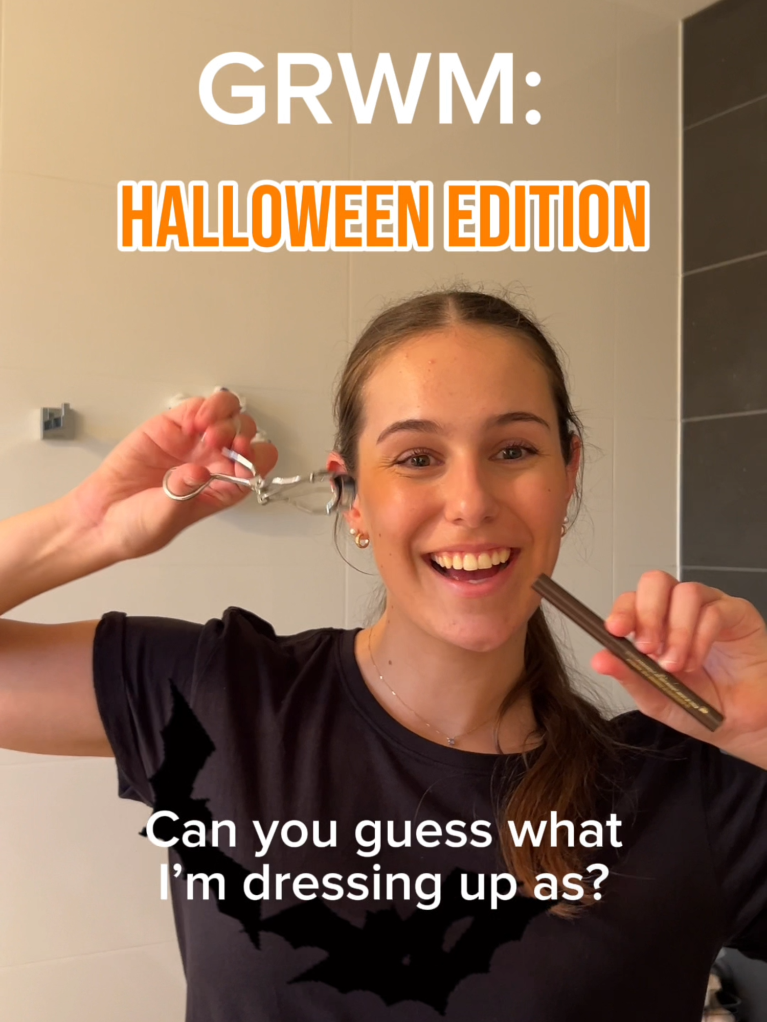 Can you guess what I dress up as? 🎃👻 #QUT #QUTok #UniLife #Uni #BrisbaneUni #SpookySeason #ExamSeason #AcademicWeapon