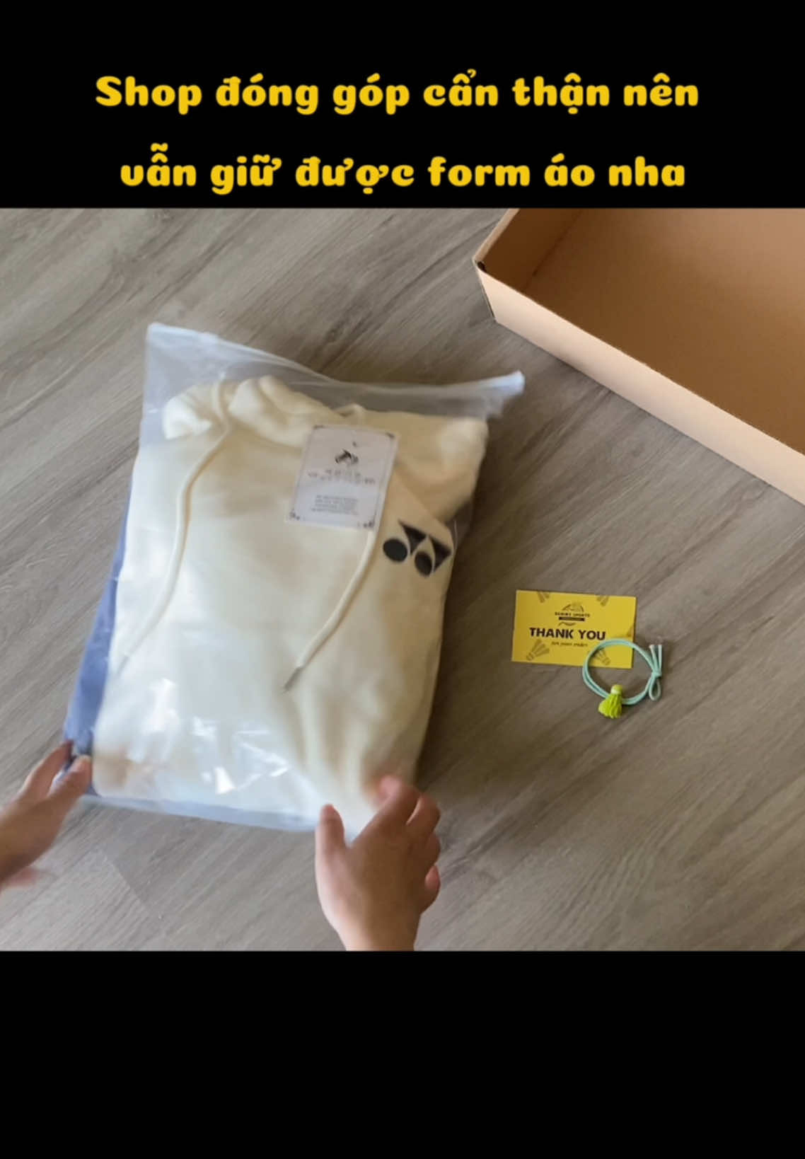 Unboxing áo Hoodie cầu lông nè #cầulông🥇🏸 #yonexhoodie #aocaulong #caulongadenz 