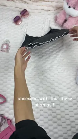 #lace #backless #nightdress #pajamas #sleepwear #solid #nightwear #soft #comfortable #earthtone #falloutfits #falldealsforyou #treasurefinds #halloween2024 #tiktokshopblackfriday #tiktokshopcybermonday #tiktokshopholidayhaul #blackfriday #dress #pajamas