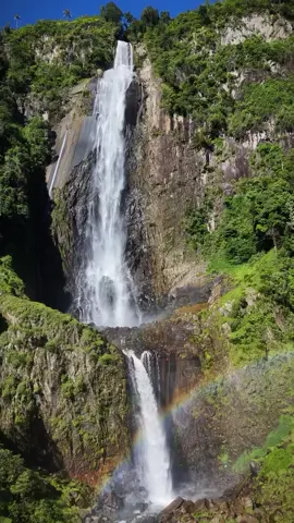 Air Terjun Tertinggi di Indonesia 📍Loc : Air Terjun Ponot 📹 IG : adityaasimatupang #airterjun #airterjunponot #asahan #wisatasumut #sumut #fyp #fypツ #tiktok #viral 