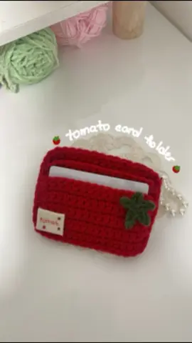 Crochet tomato card holder 🍅 Vẫn còn rất mê cà chua ^^ #crochet #handmade #crochettomatocardholder #crochetersoftiktok #crochettomatowallet #cardholder #trending #vicachua 