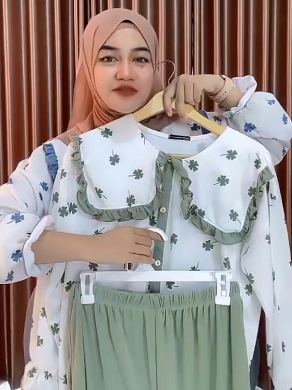 Bless LD 120 One Set Pamela Setelan Katun Mini Combi Rajut Knit Atasan Motif Dan Celana Panjang Wanita Lengan panjang #bless #oneset #atasanmotif #onesetmotif #setelanwanita #setelan #setelanmurah #setelankekinian #onesetjumbo #setelanjumbo #onesetlenganpanjang 