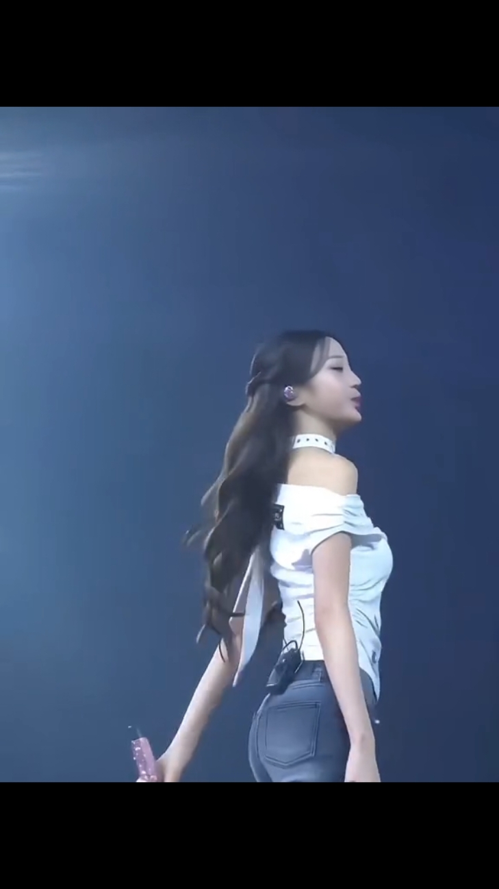 bánh cuốn 🔥🫦#wonyoung #xuhuongtiktok #fancam #viral #OnNi🔥 #jennie