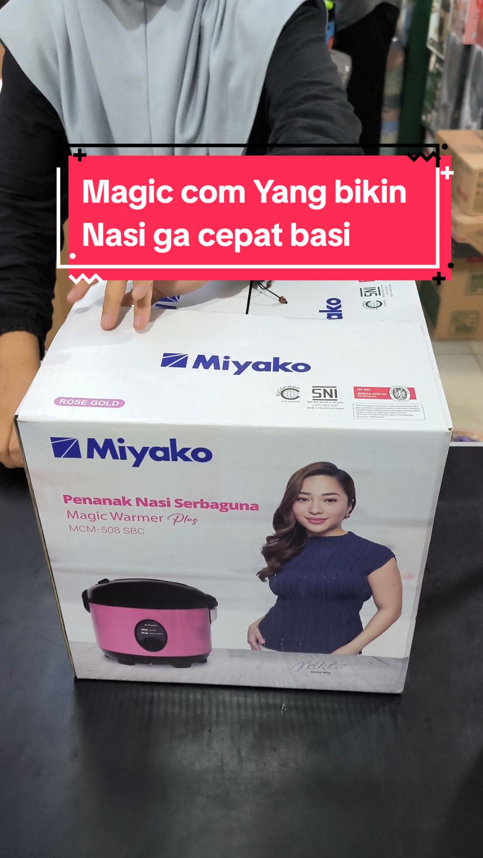 Sebel ga sih kadang baru masak nasi pagi, sore nya udah basi, udah malah masih banyak lagi nasinya, nih Bun aku kasih tahu checkout magic com Miyako 508 SBC ini🥰 #miyakomagicom #miyako508sbc #ricecooker #penanaknasi #miyako #magiccom 