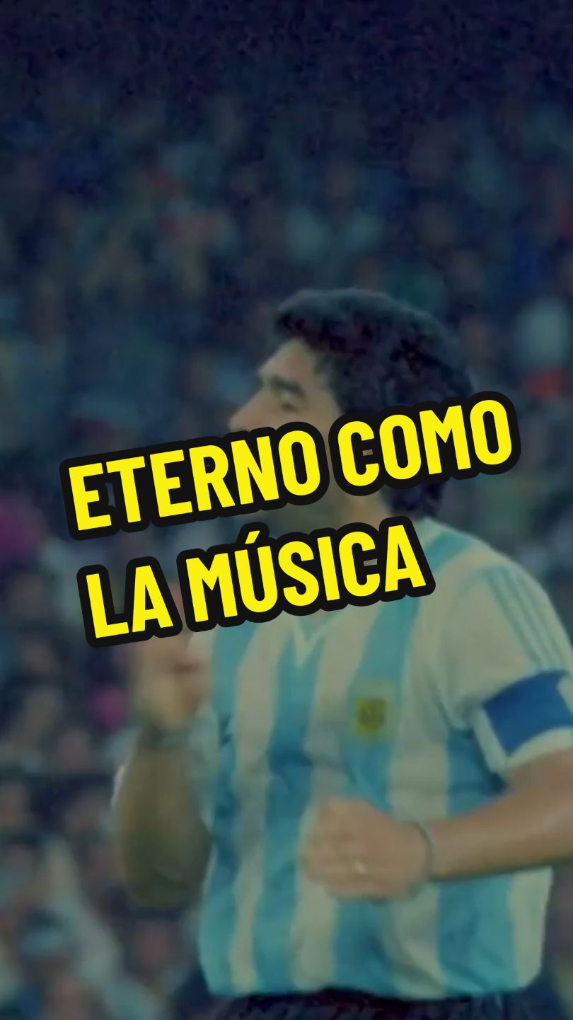 Hoy se cumplen 64 años del nacimiento de Diego Armando Maradona. Eterno, como la música 💙🤍💙 #futbol #Soccer #maradona #diegomaradona #piazzolla #argentina