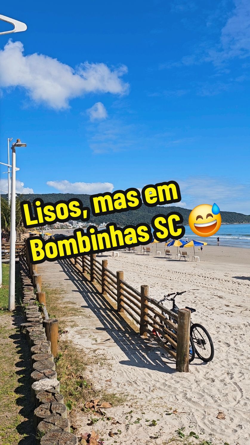 Porquê uma coisa não tem nada haver com a outra 😅😅😅 #bombinhas #santacatarina #praiasbrasileiras #praias #beach #beachvibes 