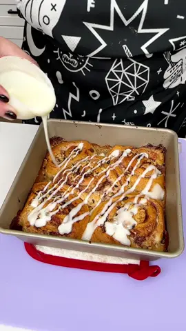 #creatorsearchinsights #cinnamonroll #holidays 