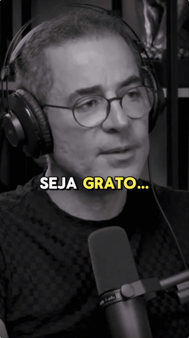 Quer ser feliz? Seja Grato! - Paulo Vieira . . . . TEM UMA COISA QUE PRECISO TE CONTAR… . 👉 Olhe a Bio do meu perfil! . . #reflexao #resiliencia #valores #sabedoria #gratidão #felicidade  #motivação #motivacional