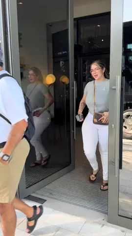 Este fue mi primer tour subi a este rascacielos Burj Khalifa en Dubai  #burjkhalifa #dubai🇦🇪 #emirates #arab #paratiiiiiiiiiiiiiiiiiiiiiiiiiiiiiii #fyp #viralvideo @Chimocurves 