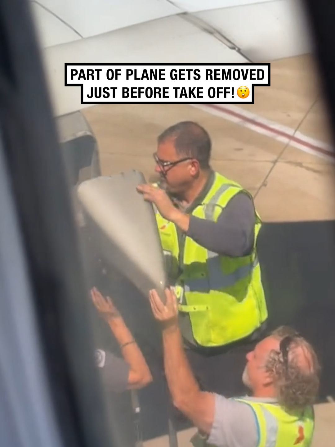 “I mean part of the plane is not attached” 🤣👀 🎥 @taylorhylton #UNILAD #plane #airplane #aeroplane #fail #Runway #airport #flying #aviation #fails #panic #fear #airline