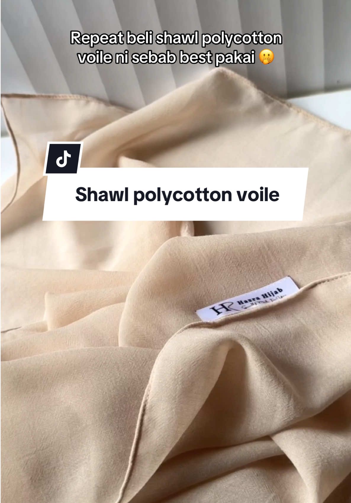 Dah ada lebih 5 helai dah shawl polycotton ni, serious best dooh pakai. Less iron & kain tak panas #shawlpolycottonvoile #polycottonshawl #cottonshawl #shawlcotton #shawlcottonmurah #hijab #shawl 