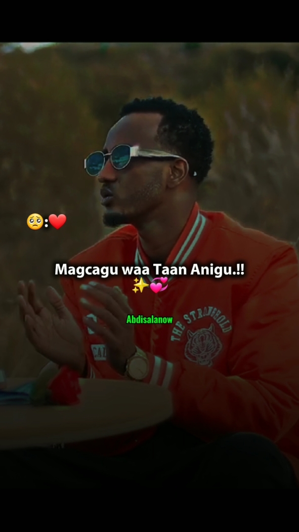 #anoo Madaxa Kugu Sido sideen kuu mukiyi waya#xariir axmed #hees cusub #hargeisatiktokrsjamuuriydabarakysn #somaalitiktokrs #foryourpage 