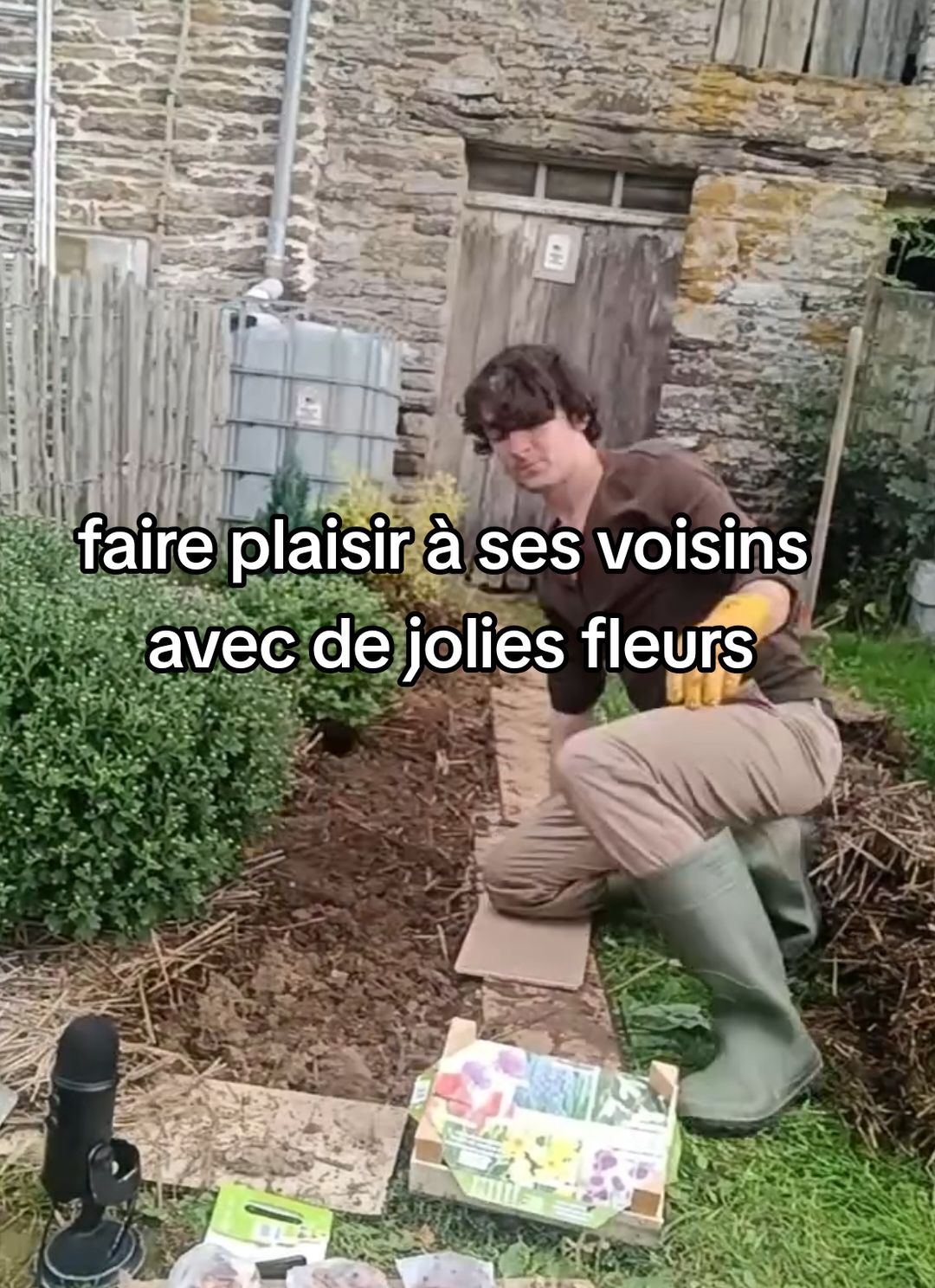 faire plaisir à ses voisins et attirer les insectes pour avoir une biodiversité sociale et naturelle ! #jardin #astuce #voisin #Lifestyle #pov #Vlog 